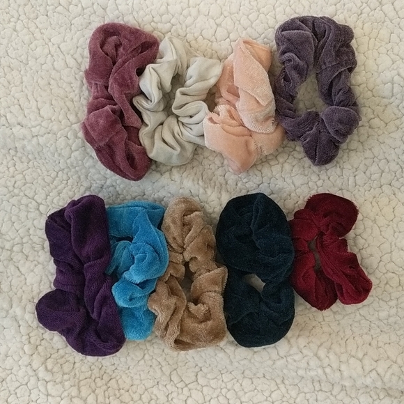 Pack of 9 Scrunchies - Picture 2 of 2